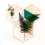 Decoración nórdica con helecho y plantas preservadas